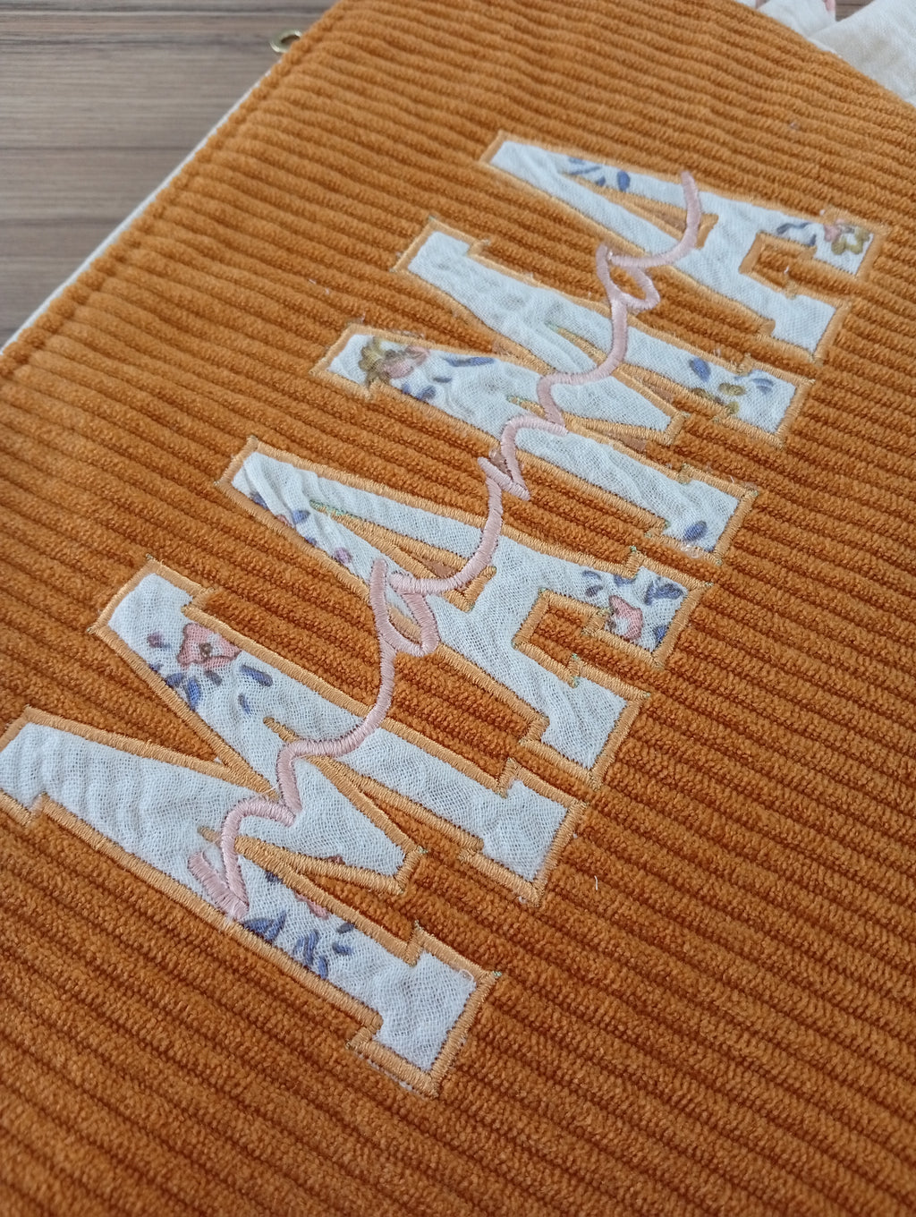 Mama Pochette en Safran