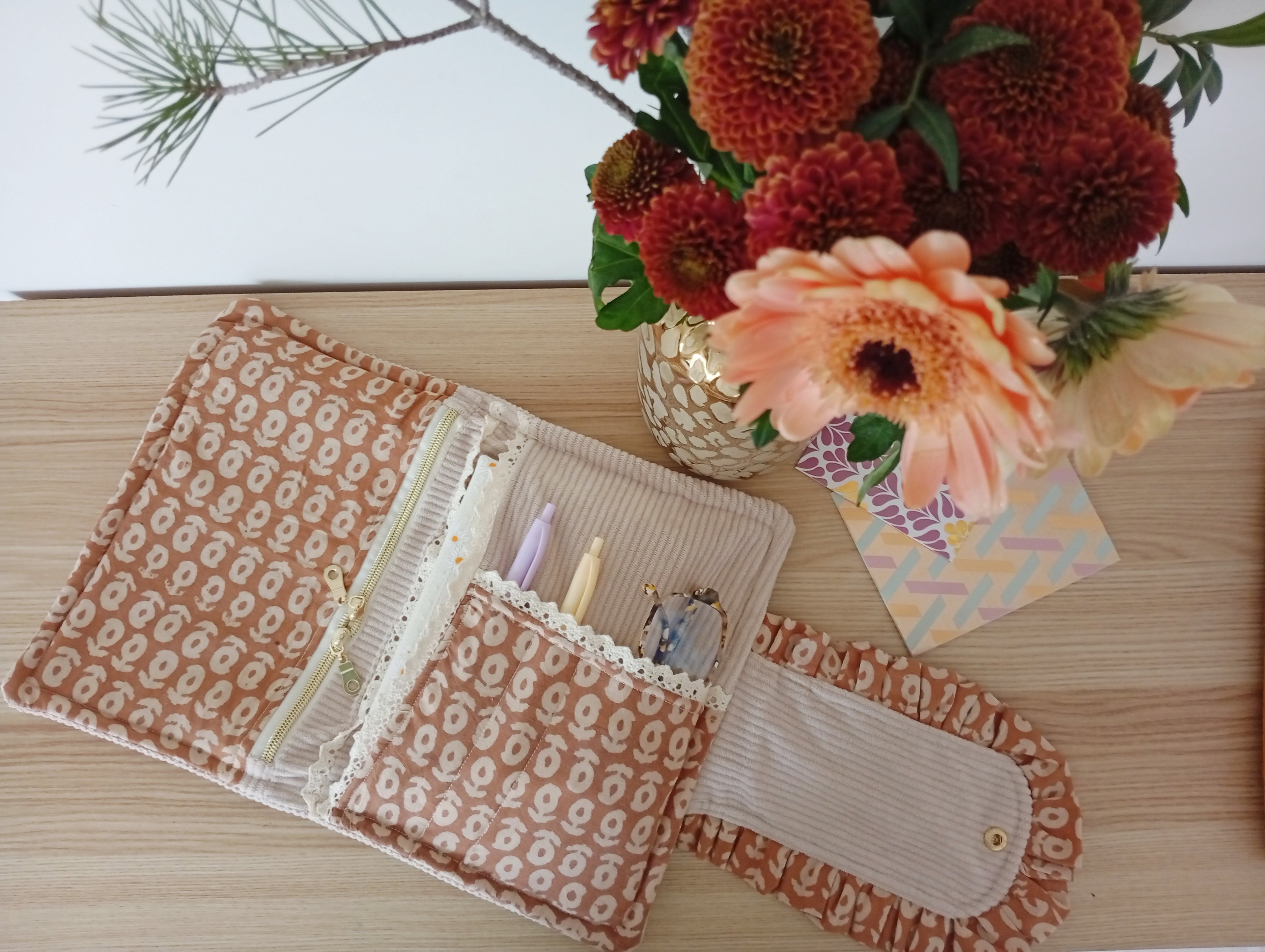 Organise ta journée en Beige