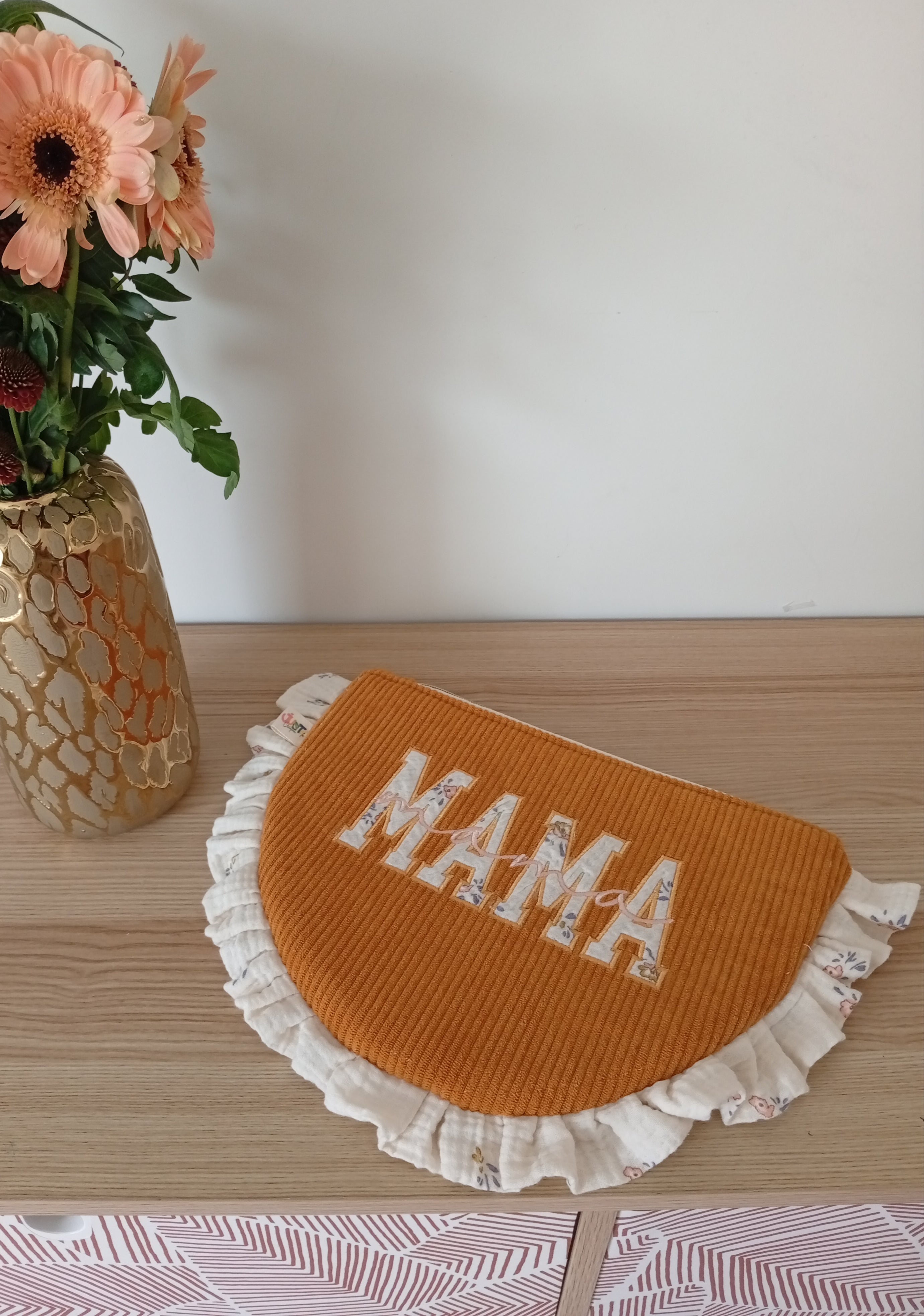 Mama Pochette en Safran