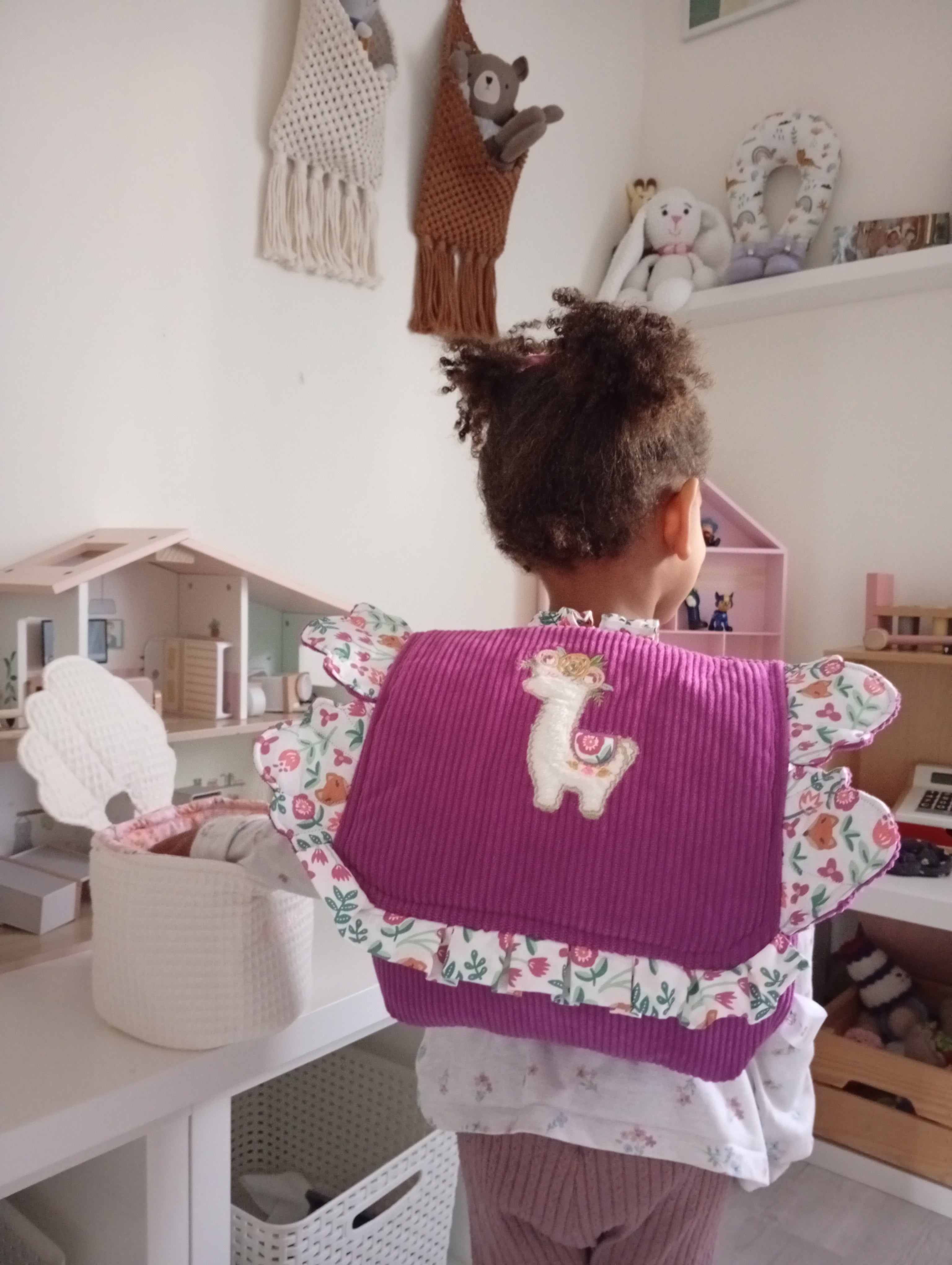 Broderie fixe Lama Cyclamen