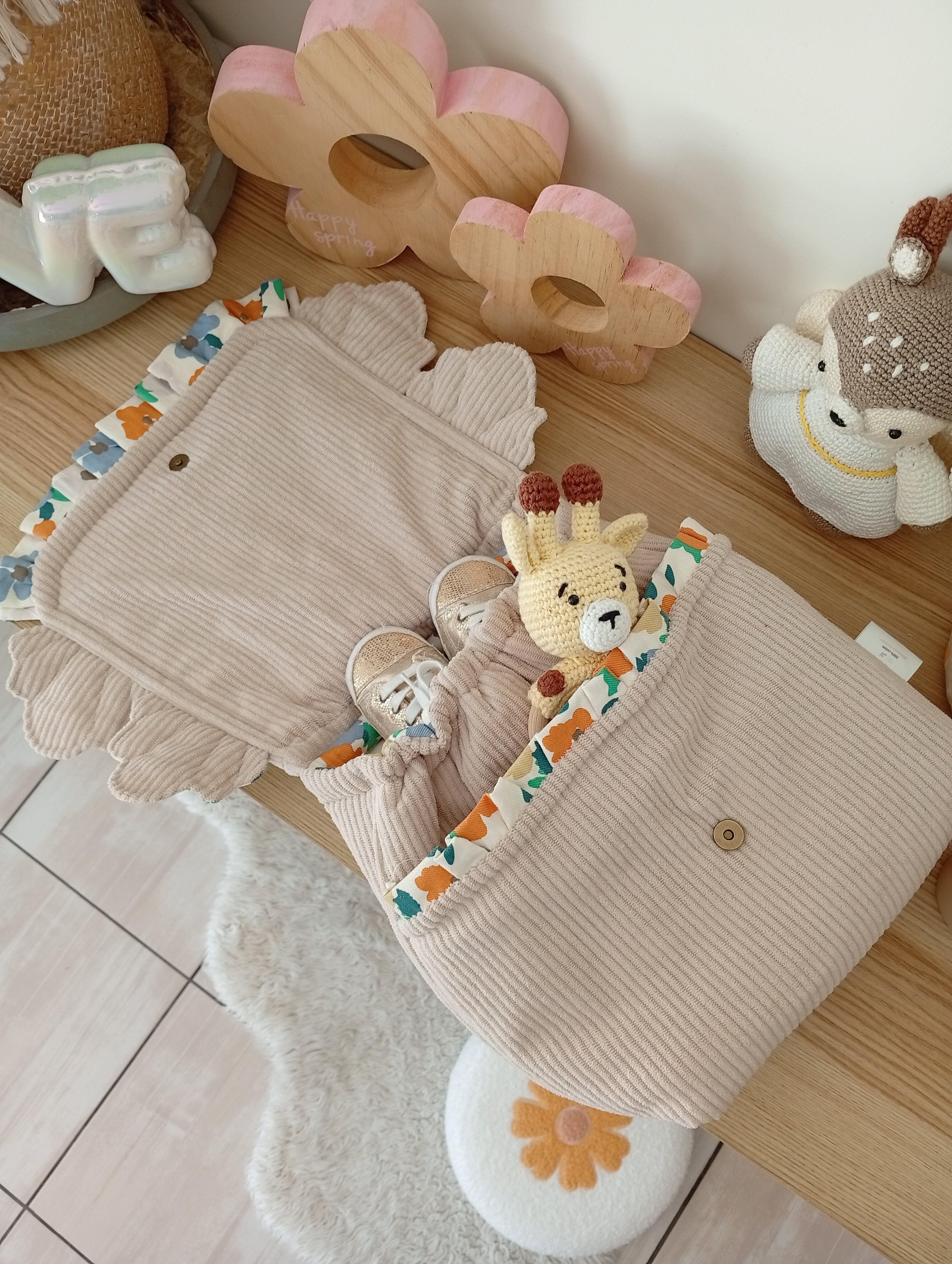Broderie fixe Lama Beige