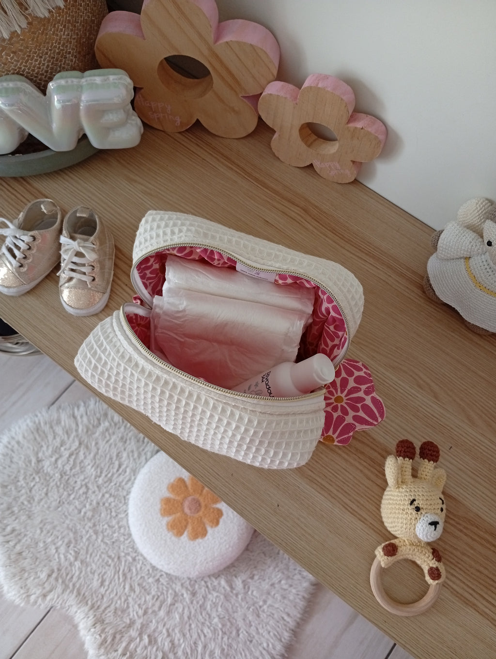 Trousse Coquillage Lama | Ecru-Marguerite