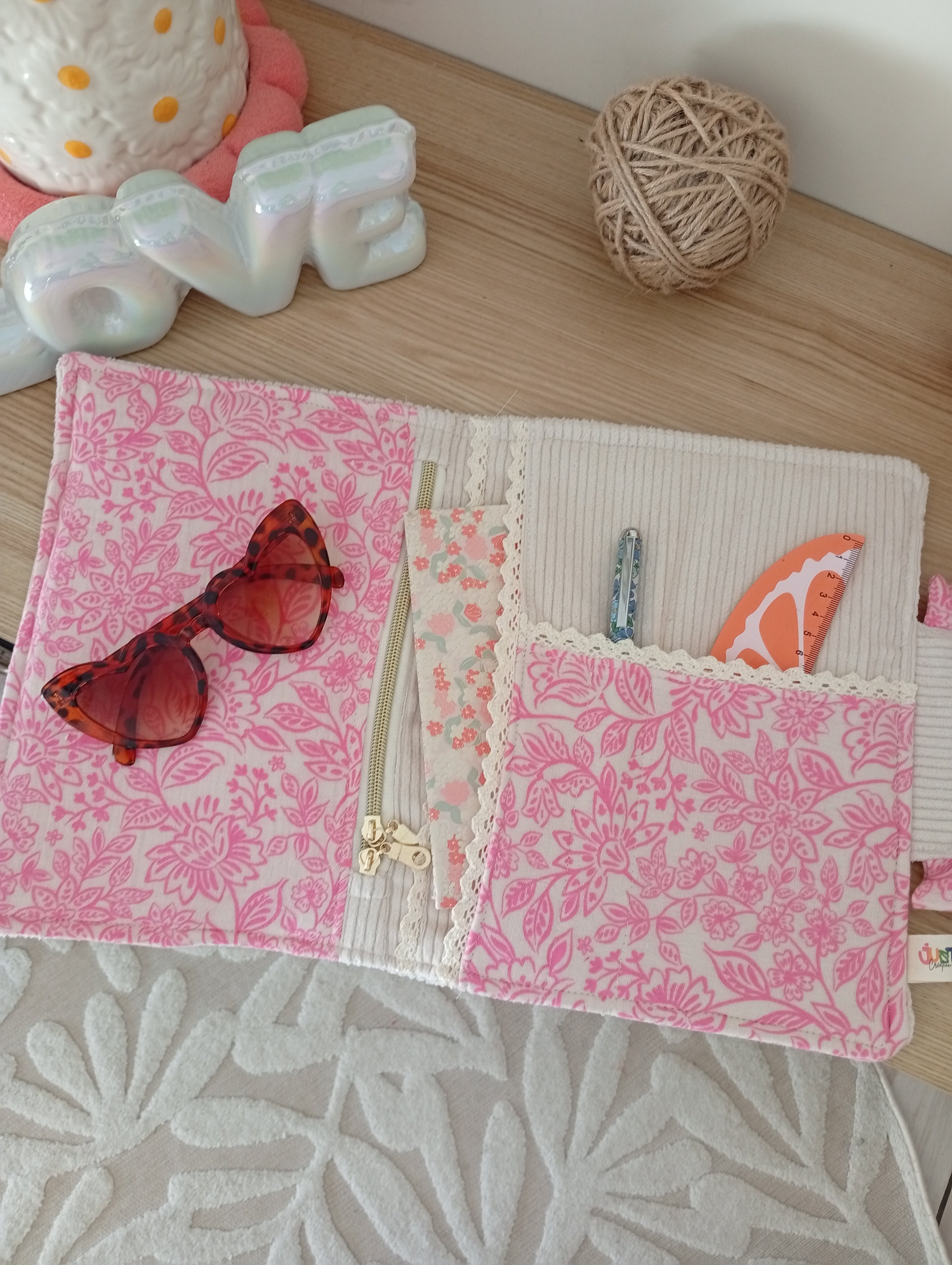 Organise ta journée | Beige - Fleurs Rose